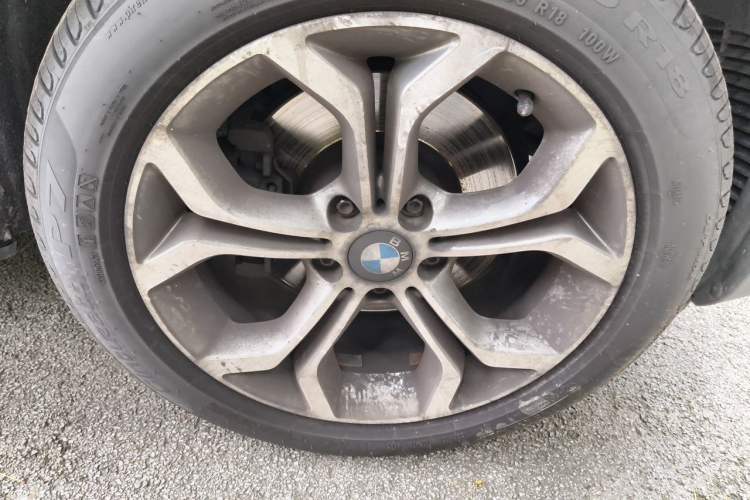 Used BMW X4 2014 xDrive20i X Design Package Right Front Wheel Hub