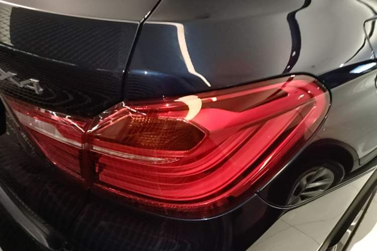Used BMW X4 2014 xDrive20i X Design Package Right Rear Taillight