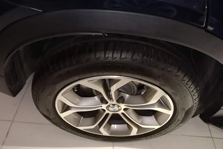 Used BMW X4 2014 xDrive20i X Design Package Right Rear Wheel Hub