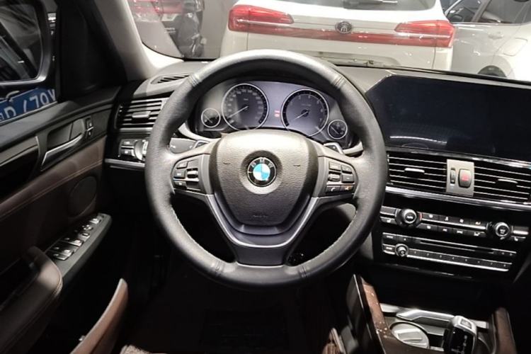 Used BMW X4 2014 xDrive20i X Design Package Steering Wheel
