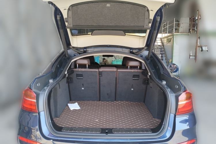 Used BMW X4 2014 xDrive20i X Design Package Trunk
