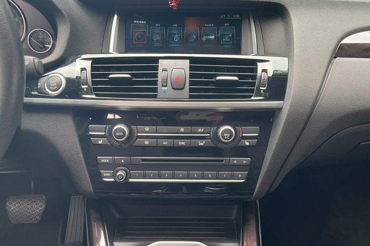 Used BMW X4 2014 xDrive20i X Design Package Audio And AC Panel