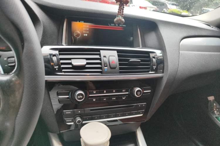 Used BMW X4 2014 xDrive28i Leading Model Audio And AC Panel