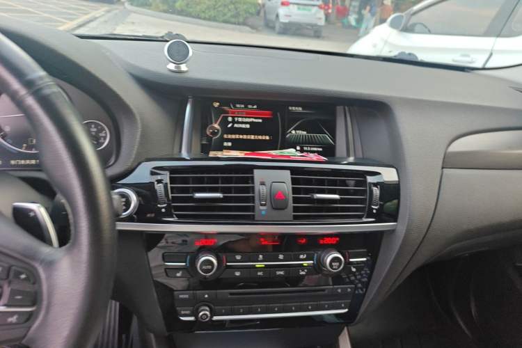 Used BMW X4 2014 xDrive20i X Design Package Audio And AC Panel
