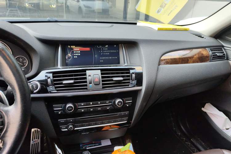 Used BMW X4 2014 xDrive20i X Design Package Audio And AC Panel