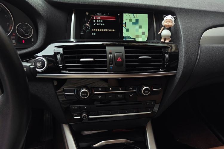 Used BMW X4 2014 xDrive28i Leading Model Audio And AC Panel