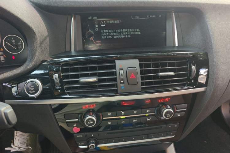 Used BMW X4 2014 xDrive28i Leading Model Audio And AC Panel