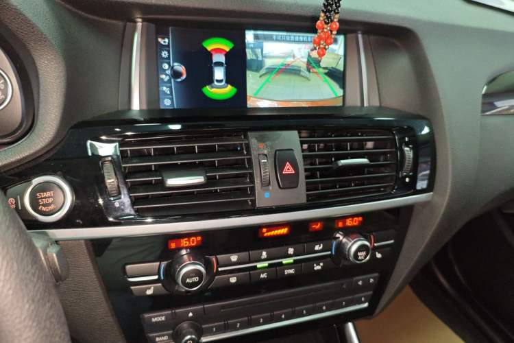 Used BMW X4 2014 xDrive20i X Design Package Audio And AC Panel