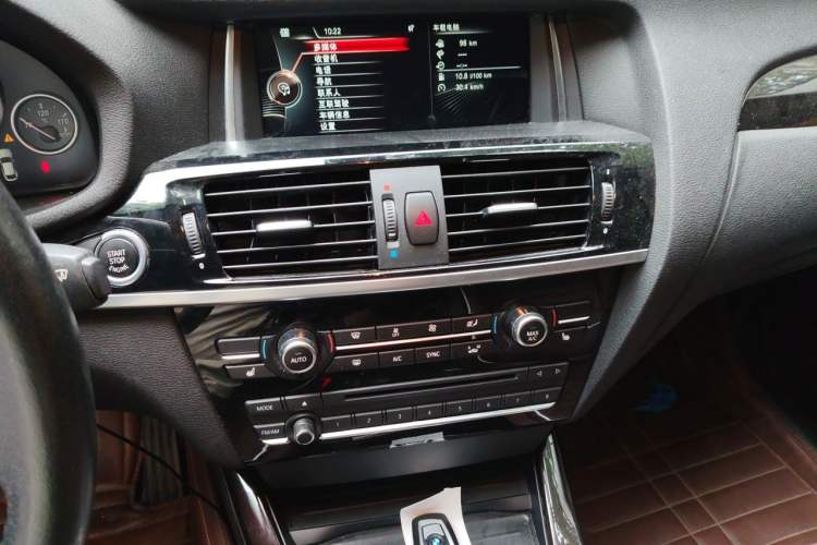 Used BMW X4 2014 xDrive20i X Design Package Audio And AC Panel