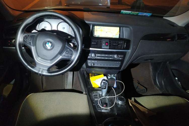 Used BMW X4 2014 xDrive20i X Design Package Center Console