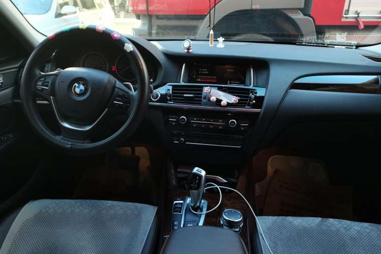 Used BMW X4 2014 xDrive20i X Design Package Center Console