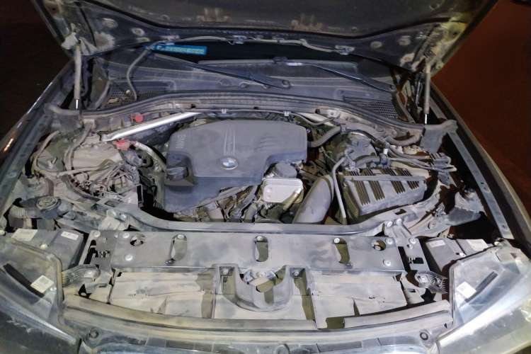 Used BMW X4 2014 xDrive20i X Design Package Engine Bay