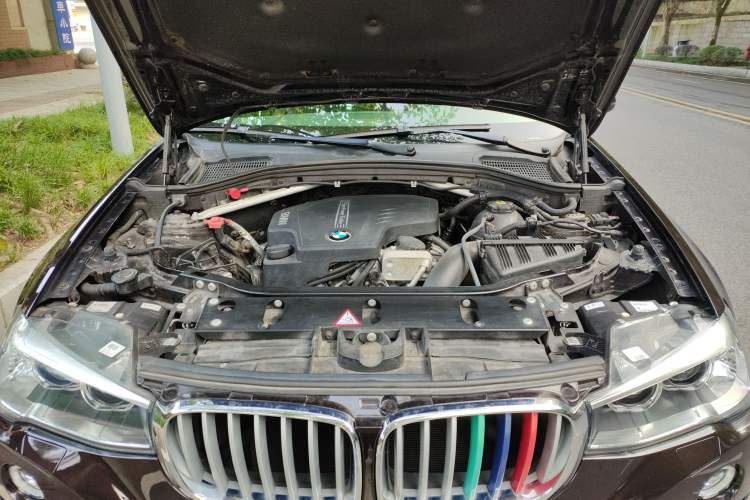 Used BMW X4 2014 xDrive20i X Design Package Engine Bay
