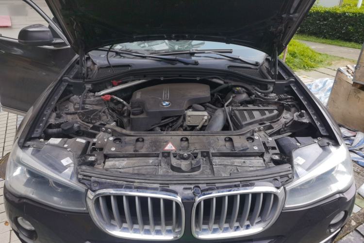 Used BMW X4 2014 xDrive20i X Design Package Engine Bay