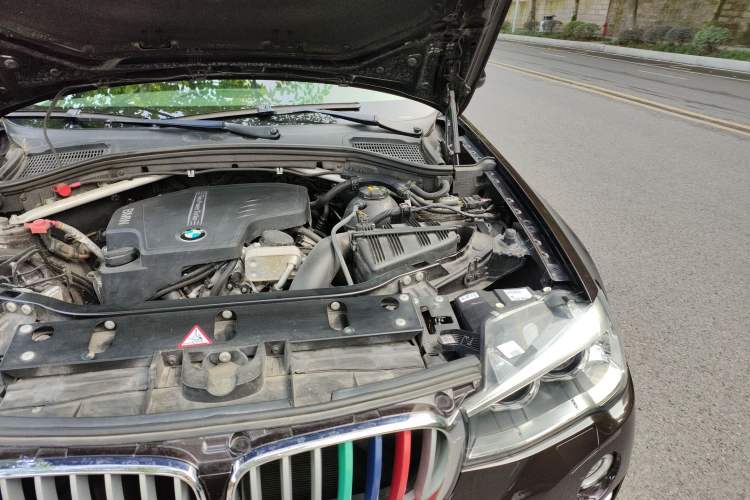 Used BMW X4 2014 xDrive20i X Design Package Engine Bay Left