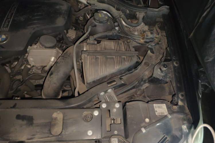 Used BMW X4 2014 xDrive20i X Design Package Engine Bay Left