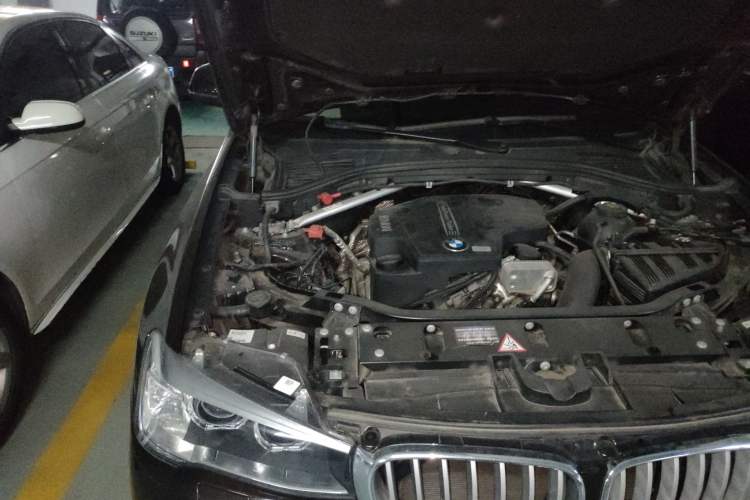 Used BMW X4 2014 xDrive20i X Design Package Engine Bay Right