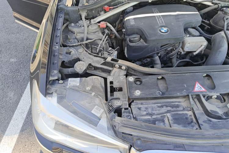 Used BMW X4 2014 xDrive20i X Design Package Engine Bay Right