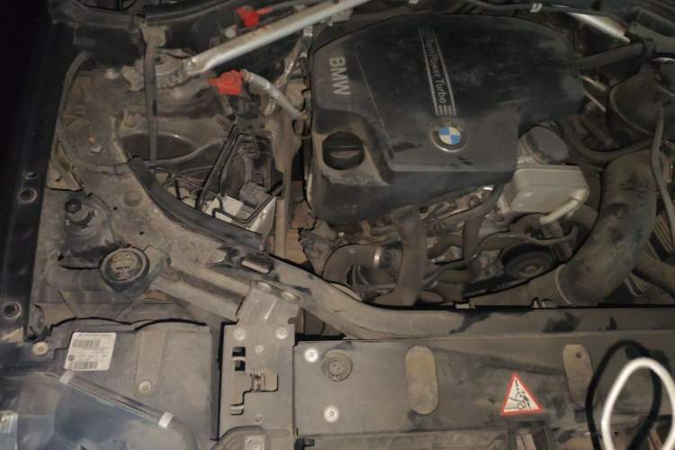 Used BMW X4 2014 xDrive20i X Design Package Engine Bay Right