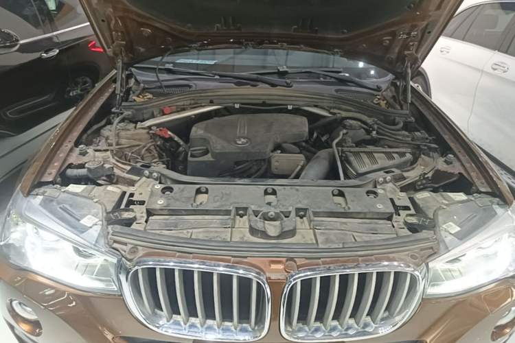 Used BMW X4 2014 xDrive20i X Design Package Engine Bay