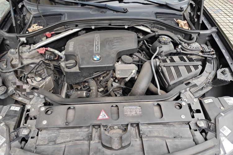 Used BMW X4 2014 xDrive28i Leading Model Engine Bay