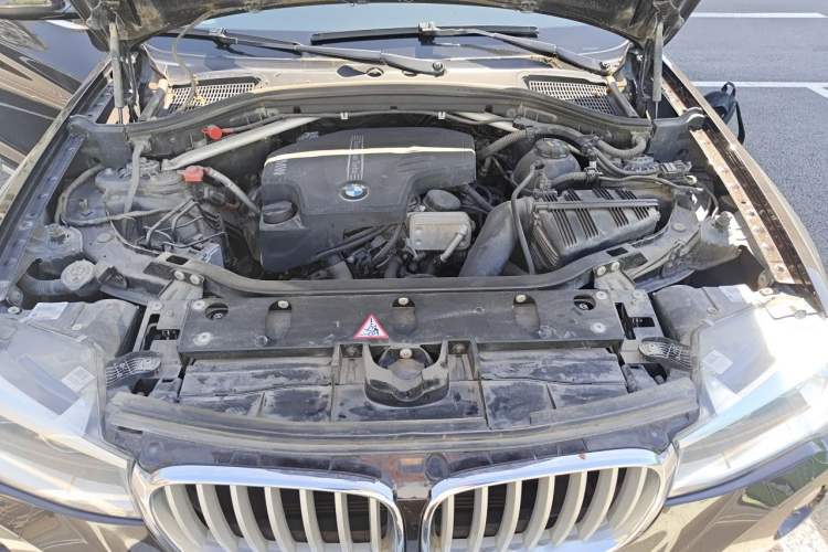 Used BMW X4 2014 xDrive20i X Design Package Engine Bay