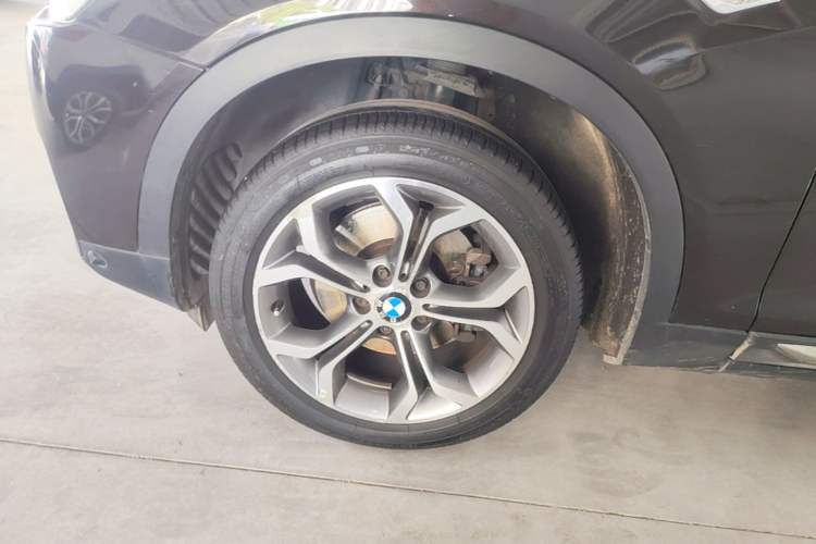 Used BMW X4 2014 xDrive20i X Design Package Exterior 4