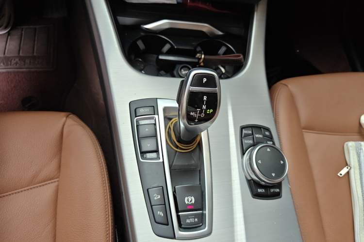Used BMW X4 2014 xDrive28i Leading Model Gear Lever