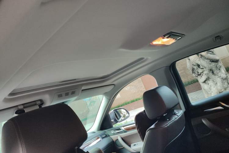 Used BMW X4 2014 xDrive20i X Design Package Headliner