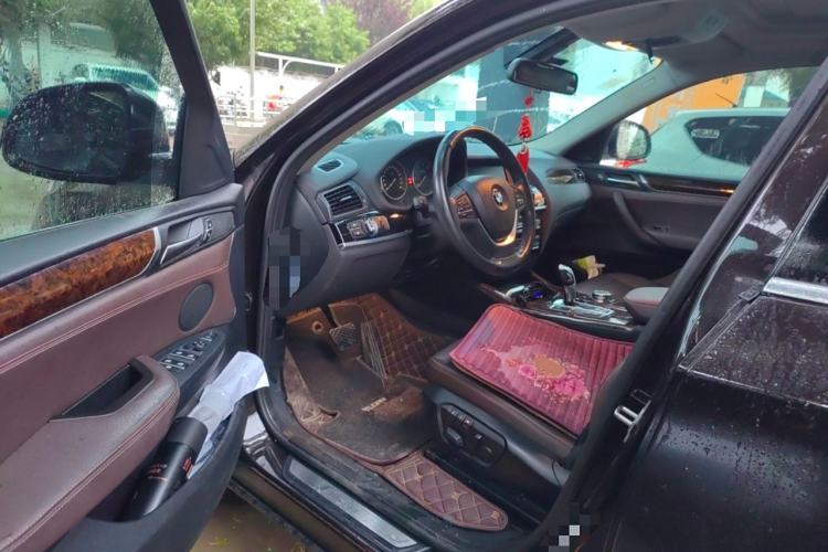 Used BMW X4 2014 xDrive20i X Design Package Interior 3