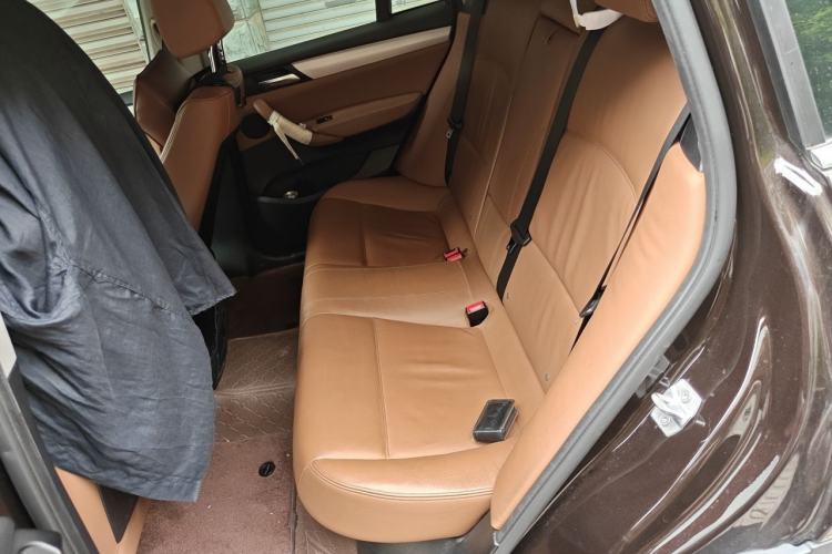 Used BMW X4 2014 xDrive28i Leading Model Interior 4