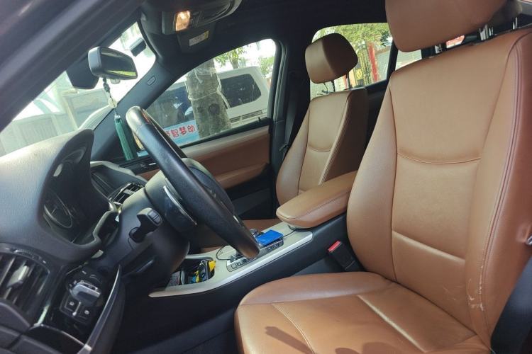 Used BMW X4 2014 xDrive28i Leading Model Left Front Seat