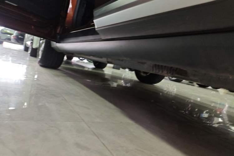Used BMW X4 2014 xDrive20i X Design Package Left Side Sill