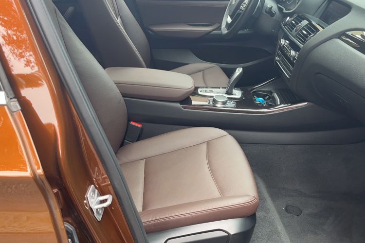 Used BMW X4 2014 xDrive20i X Design Package Right Front Seat