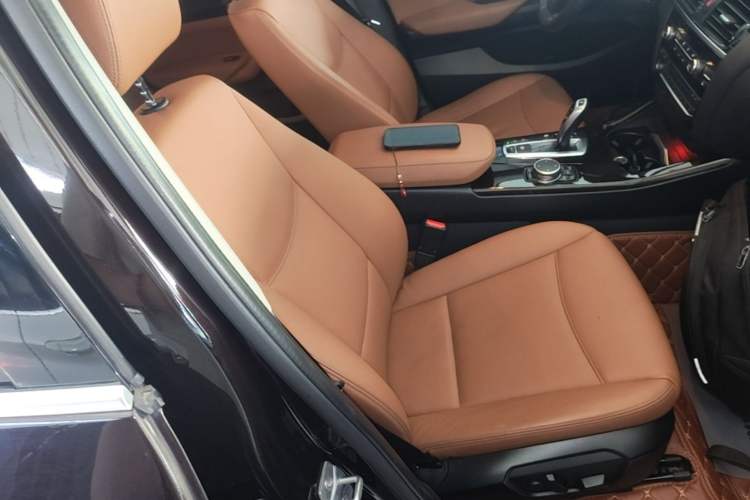 Used BMW X4 2014 xDrive20i X Design Package Right Front Seat