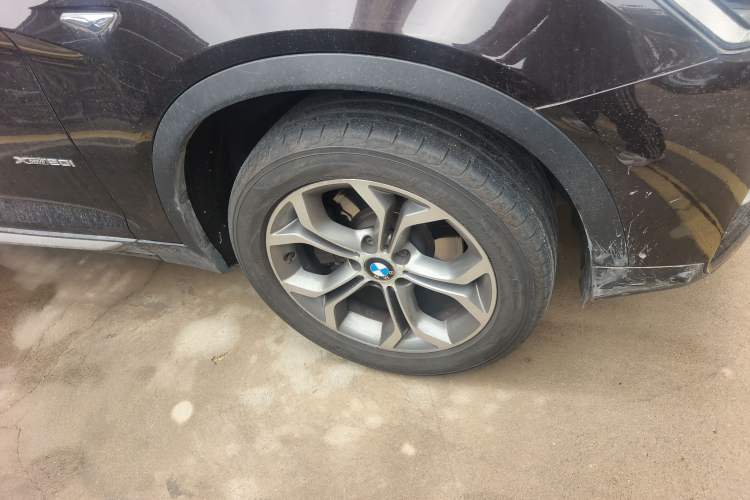 Used BMW X4 2014 xDrive20i X Design Package Right Front Wheel Hub