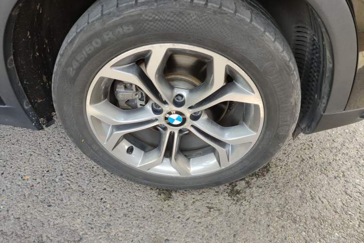 Used BMW X4 2014 xDrive20i X Design Package Right Front Wheel Hub