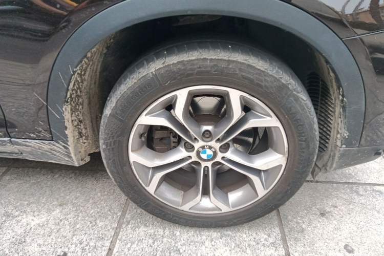Used BMW X4 2014 xDrive20i X Design Package Right Front Wheel Hub