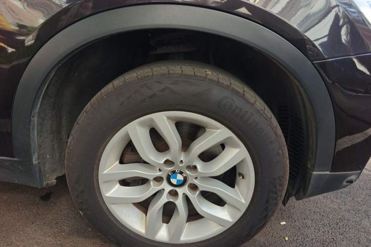 Used BMW X4 2014 xDrive28i Leading Model Right Front Wheel Hub