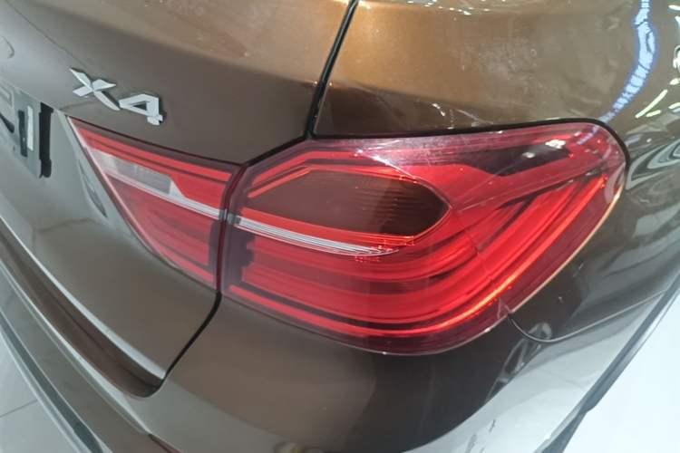 Used BMW X4 2014 xDrive20i X Design Package Right Rear Taillight