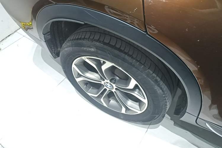 Used BMW X4 2014 xDrive20i X Design Package Right Rear Wheel Hub