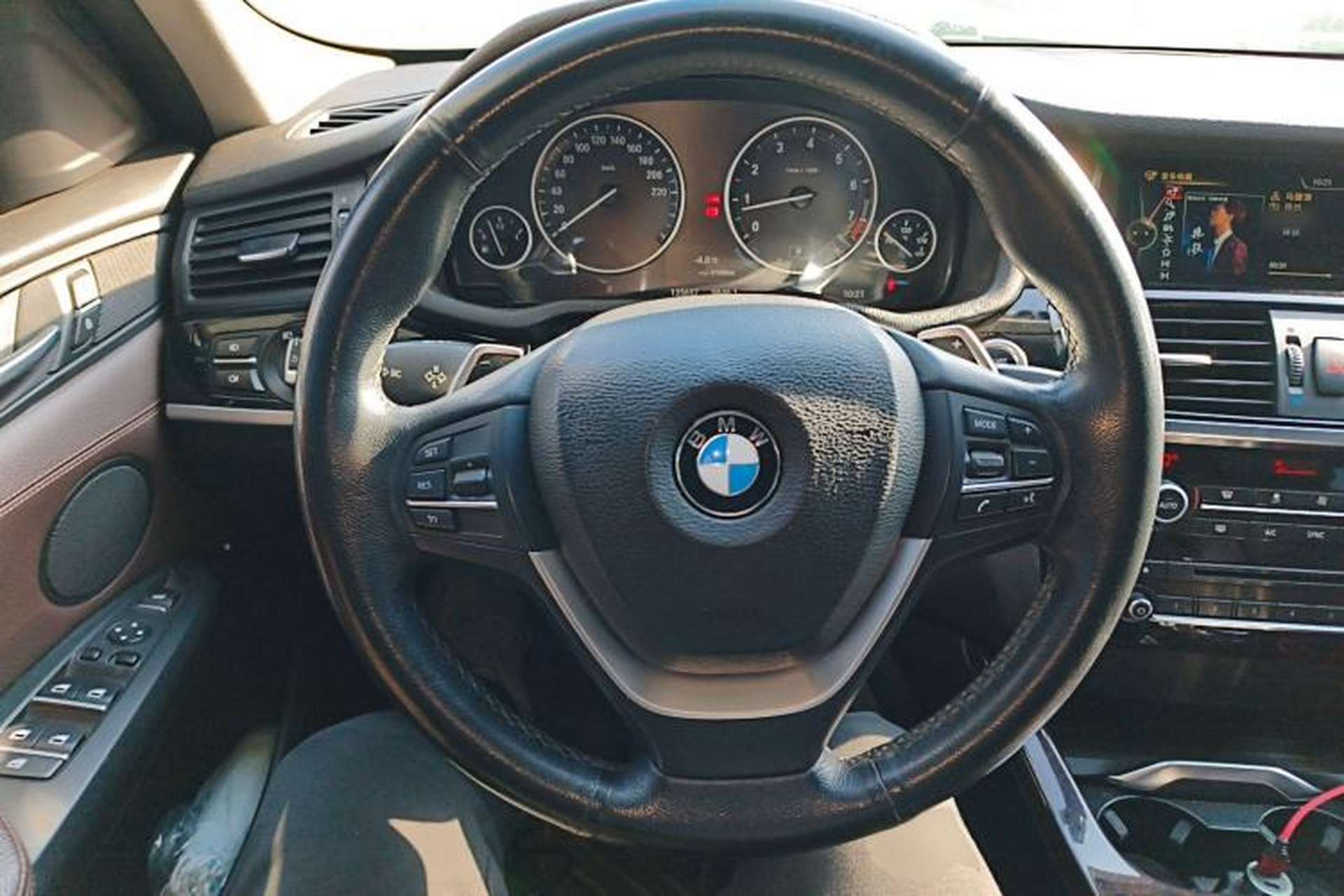 Used BMW X4 2014 xDrive20i X Design Package Steering Wheel