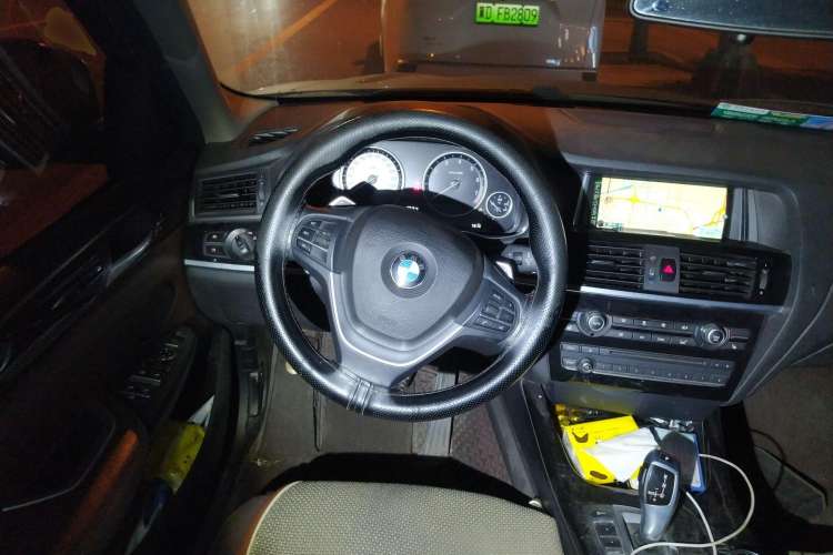 Used BMW X4 2014 xDrive20i X Design Package Steering Wheel