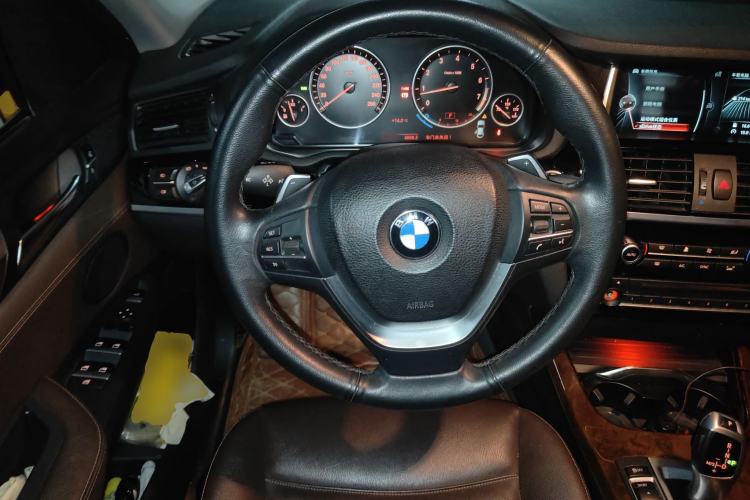 Used BMW X4 2014 xDrive20i X Design Package Steering Wheel