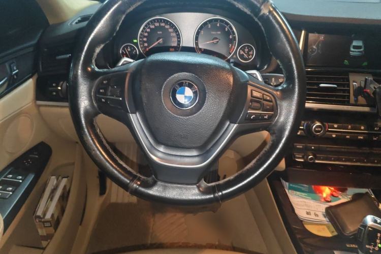 Used BMW X4 2014 xDrive20i X Design Package Steering Wheel