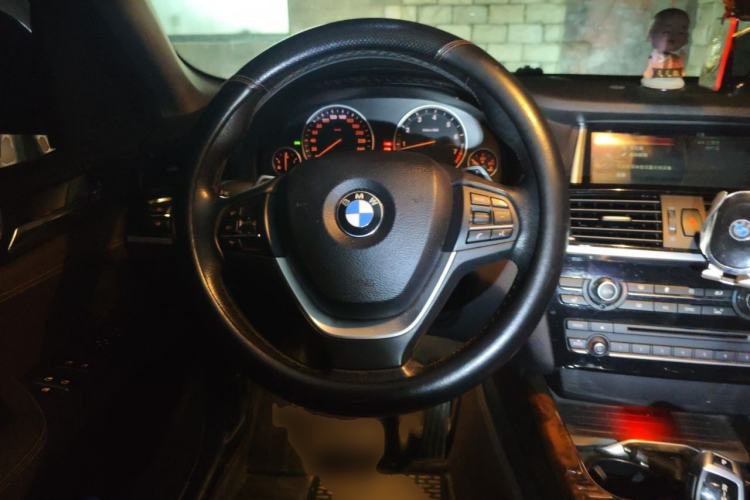Used BMW X4 2014 xDrive20i X Design Package Steering Wheel