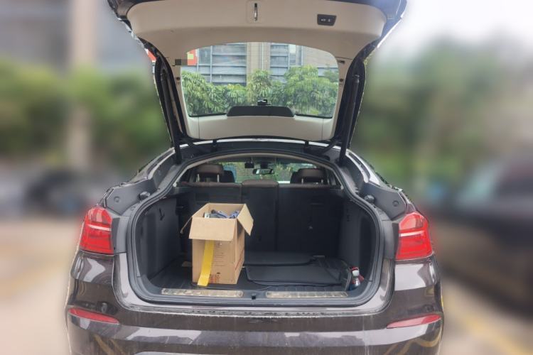 Used BMW X4 2014 xDrive20i X Design Package Trunk