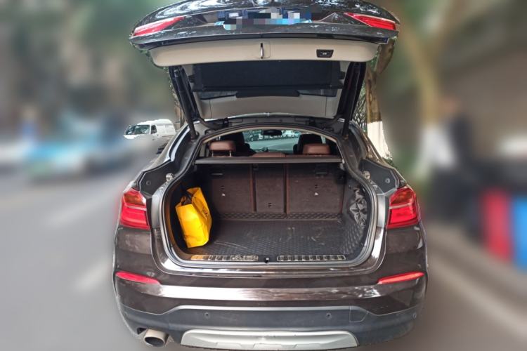 Used BMW X4 2014 xDrive20i X Design Package Trunk
