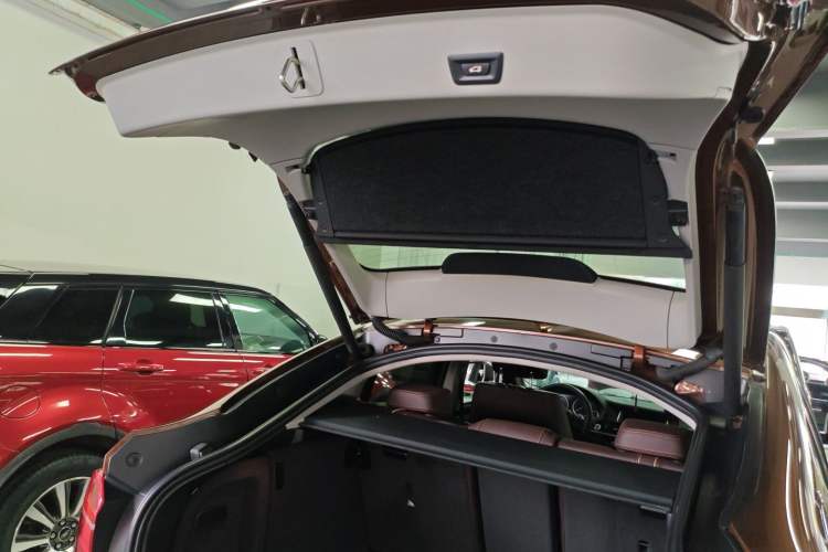 Used BMW X4 2014 xDrive20i X Design Package Trunk