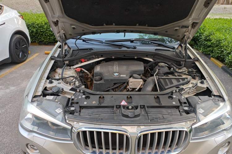 Used BMW X4 2014 xDrive20i X Design Package Engine Bay